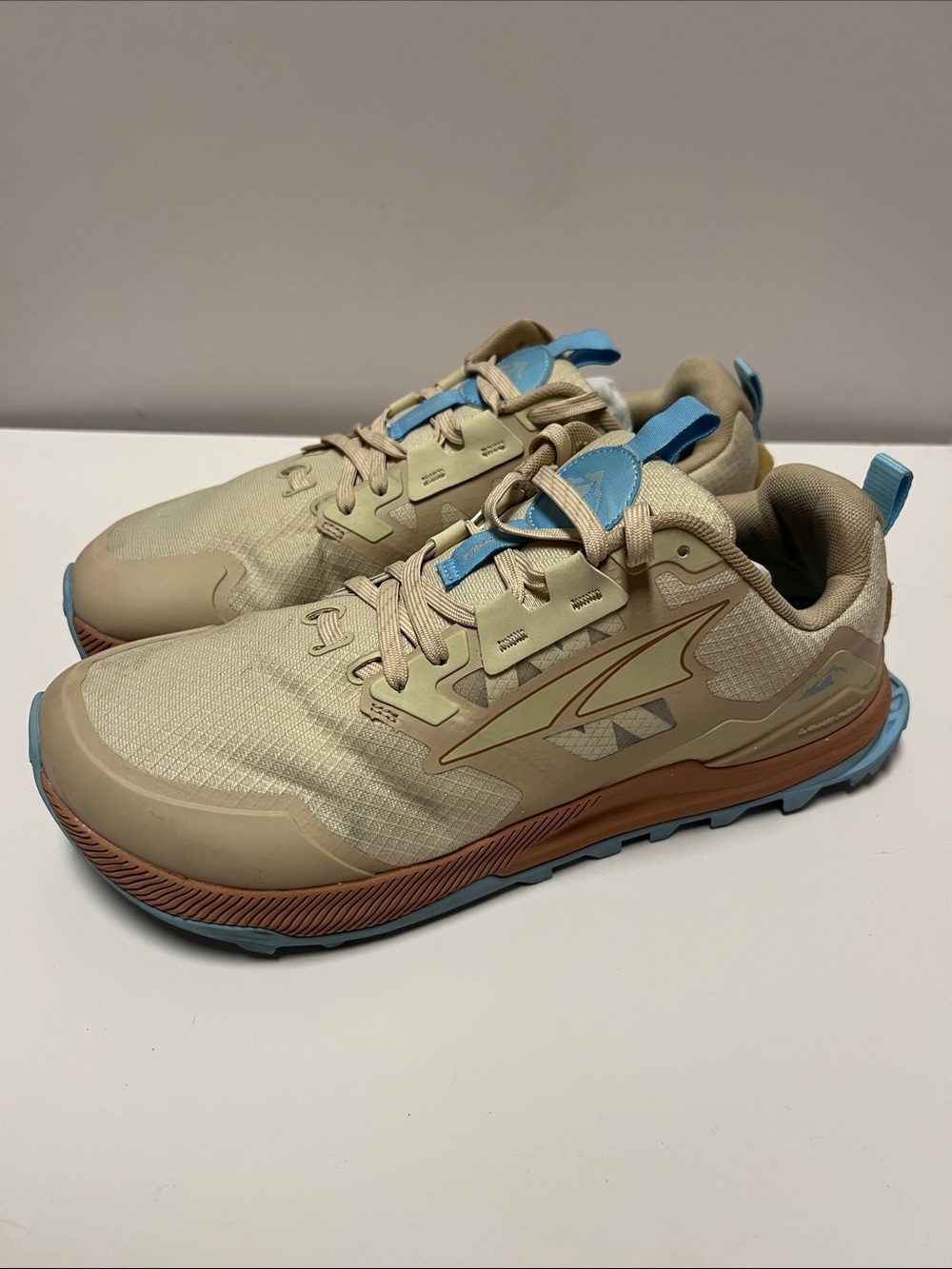 Altra Women's Lone Peak 7 Shoes